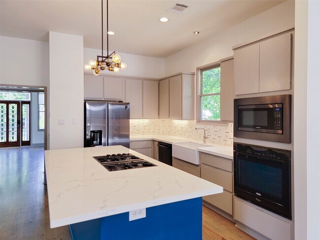 Foto del edificio - 917 Herkimer St