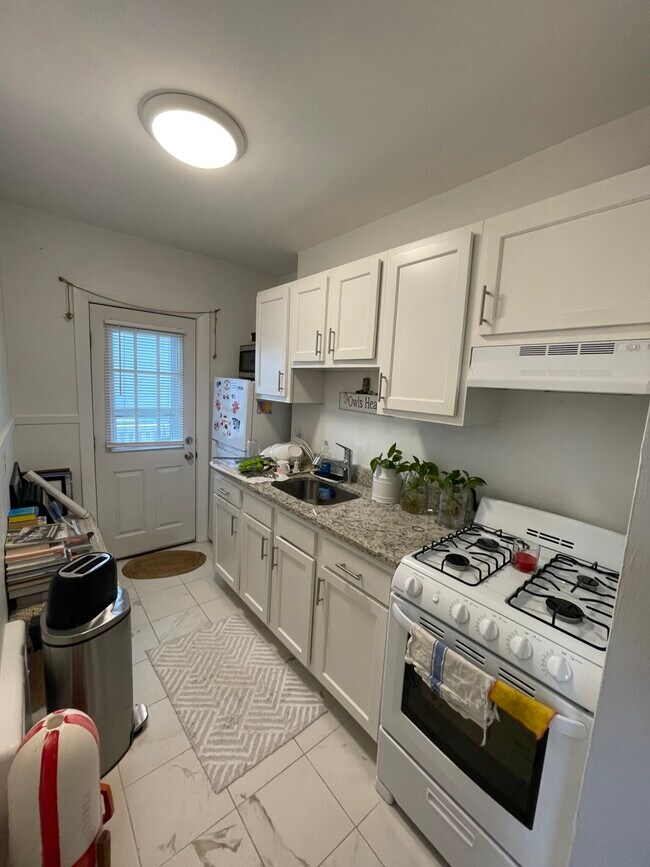 Foto del edificio - 93 Winthrop Shore Dr