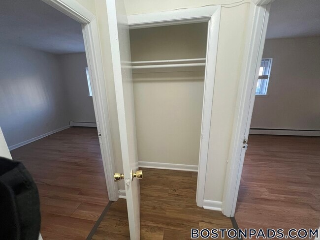 Foto del edificio - 75 Gardner St