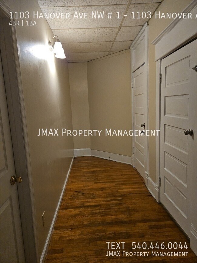 Building Photo - 1103 Hanover Ave NW