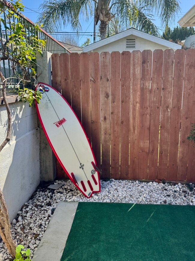 Building Photo - 7424 W 90th St