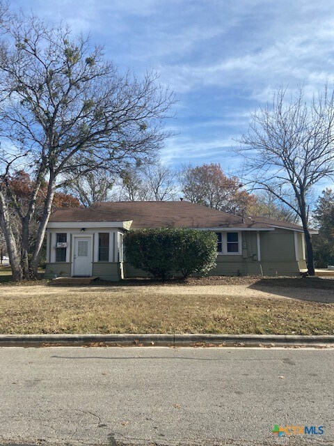Foto principal - 1034 Magnolia St