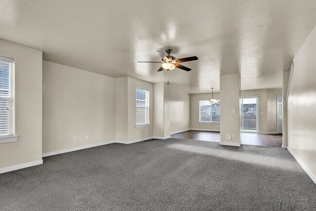 Foto del edificio - 1633 Placerville St