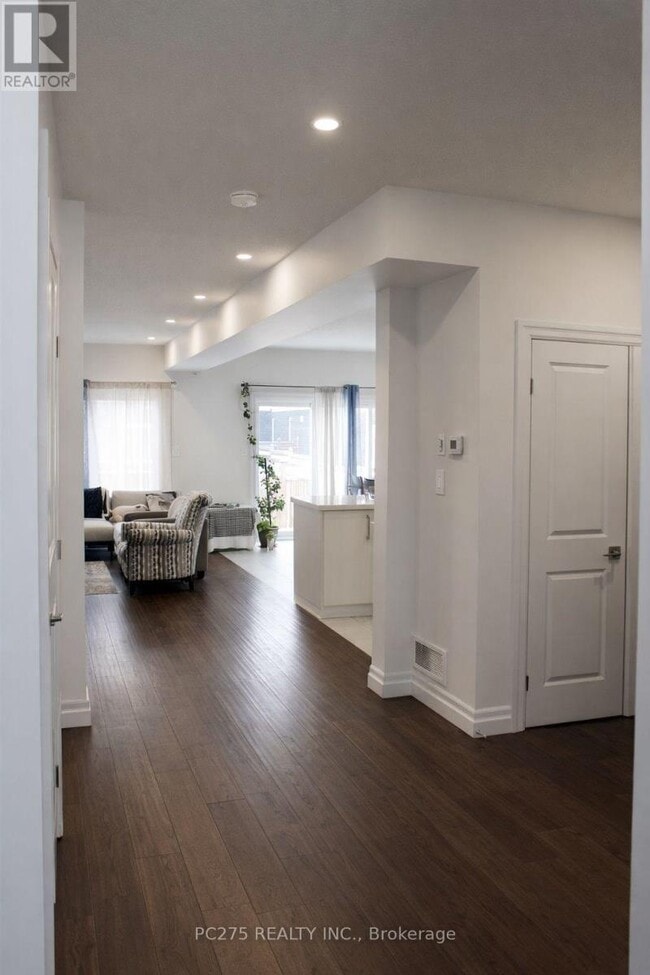 Building Photo - 2949 Biddulph Street