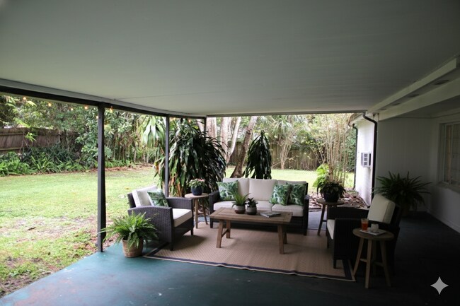 Foto del edificio - Gorgeous, Fully Renovated 4 Bedroom Winter Park Home with 2 additional rooms that can be used as ...