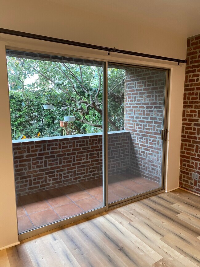 porch - 120 S Maple Dr