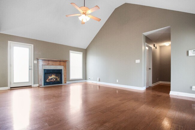 Foto del edificio - Pet Friendly Three Bedroom!
