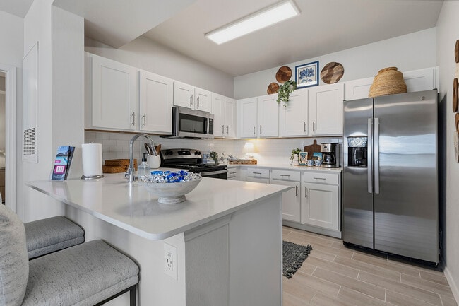 Building Photo - 152 Northland