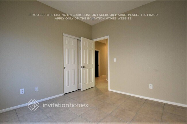Building Photo - 5904 Buena Tierra St
