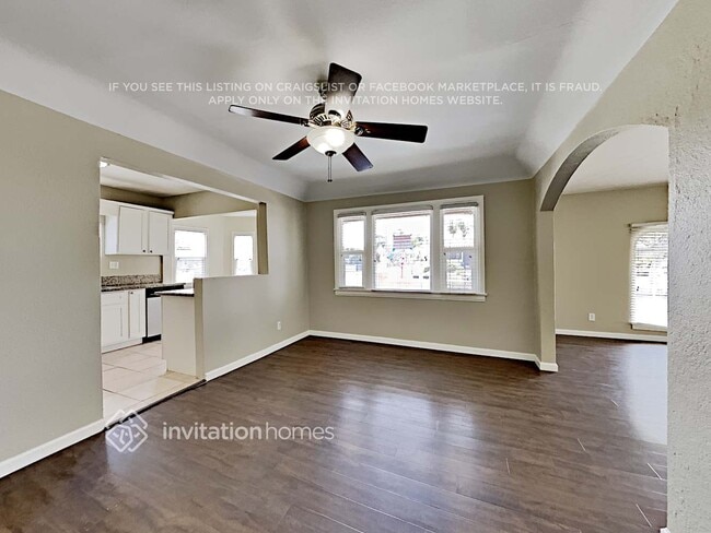 Foto del edificio - 2903 W 78th St