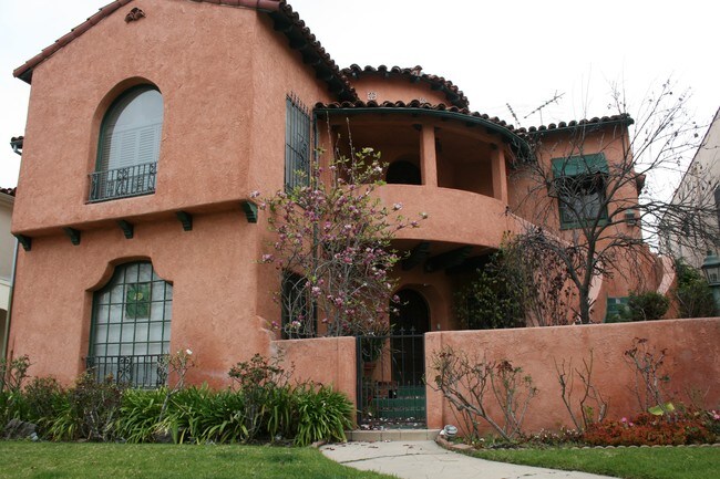 Foto del edificio - 6133 W 6th St