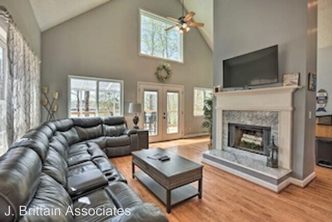 Building Photo - 4 br, 3 bath House - 41 Austin Drive