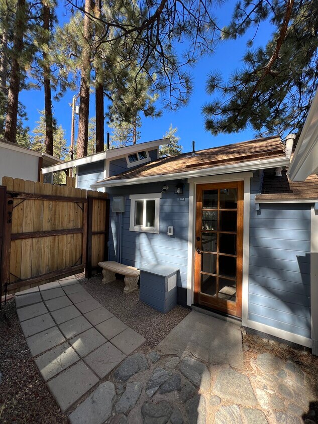 1357 Ross St, Wrightwood, CA 92397 House Rental in Wrightwood, CA