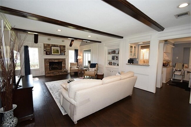 Foto del edificio - 20610 Laurel Lock Dr