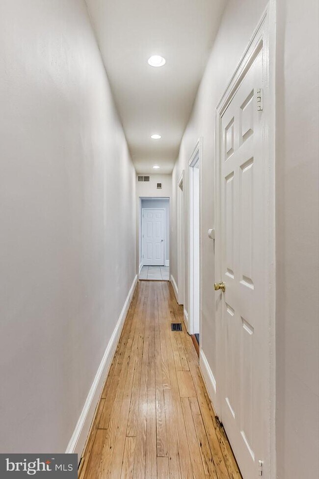 Foto del edificio - 47 Bates St NW