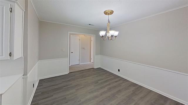 Foto del edificio - 821 W Woodard St