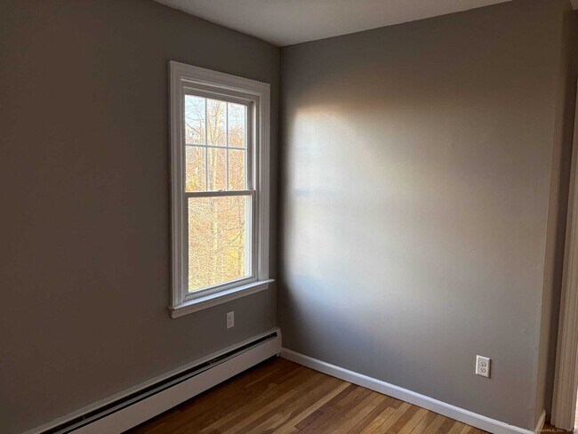 Foto del edificio - 724 Middletown Ave