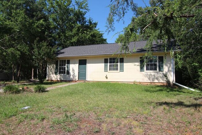Building Photo - Available Now! Cozy 3/1.5 in Bullard ISD!