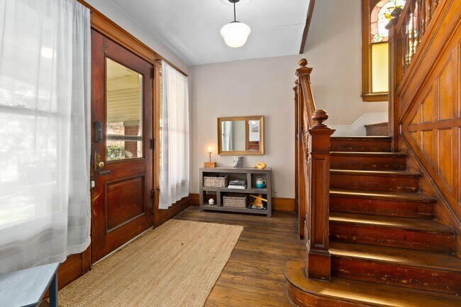 Foto del edificio - 1531 Vinewood St