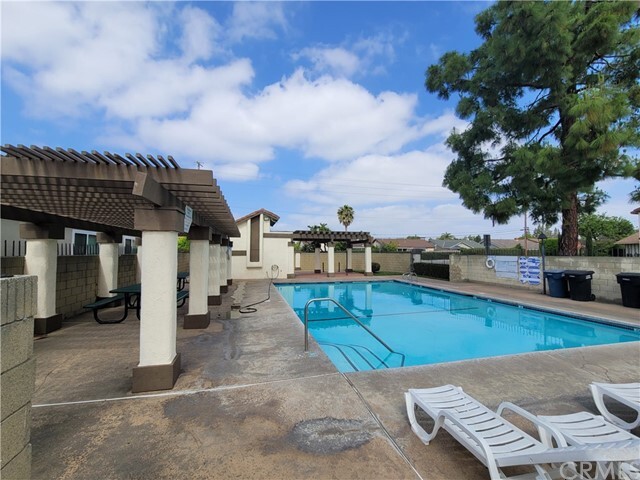 Building Photo - 17710 Caliente Pl