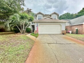 Building Photo - 865 Brande Ct