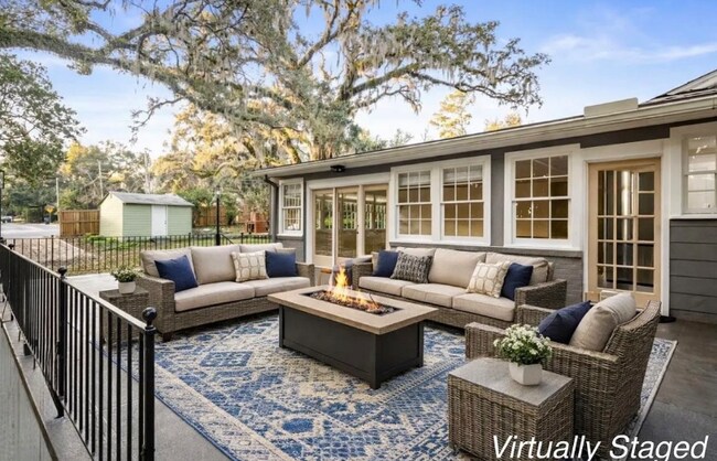 Foto del edificio - 2014 Golf Terrace Dr