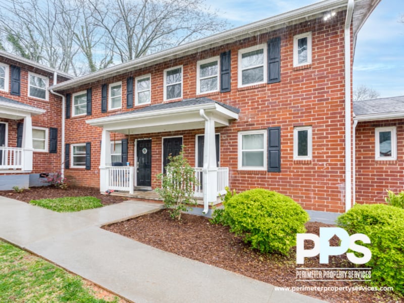 Primary Photo - 1111 Westview Dr SW