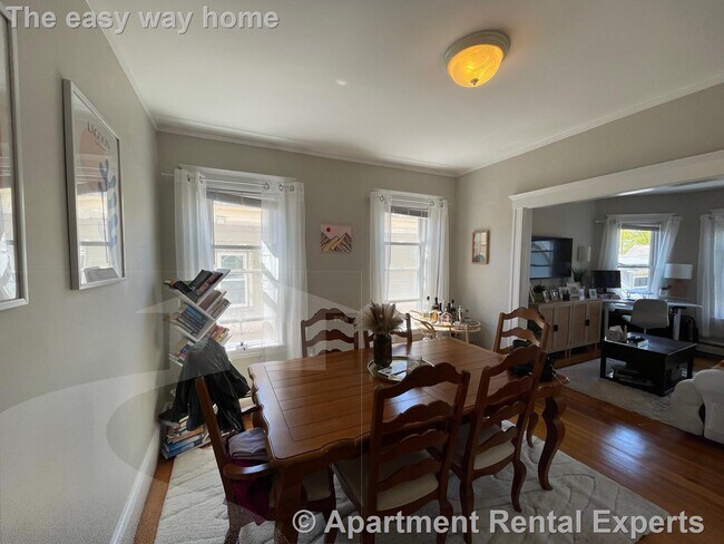 Building Photo - Porter Sq 2BR - 5 Rooms - Porch - Free Lau...