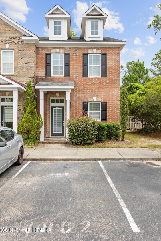 4802 Exton Park Loop, Castle Hayne, NC 28429 Townhome Rentals in