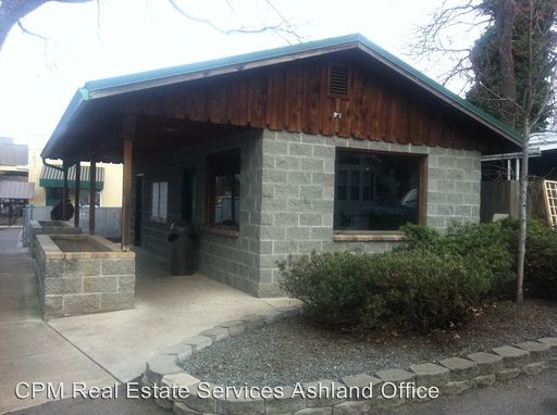 Building Photo - 1565 Siskiyou Blvd