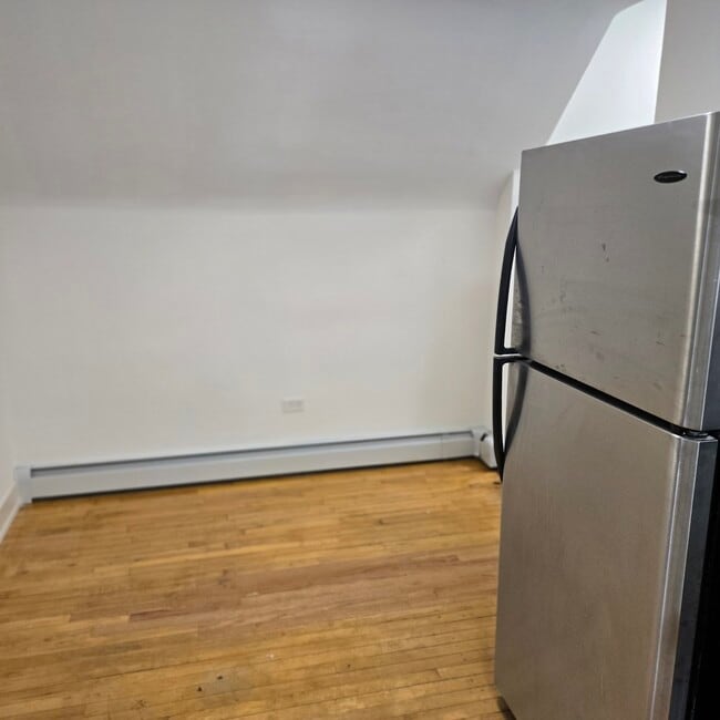 Building Photo - 4137 N Bernard St