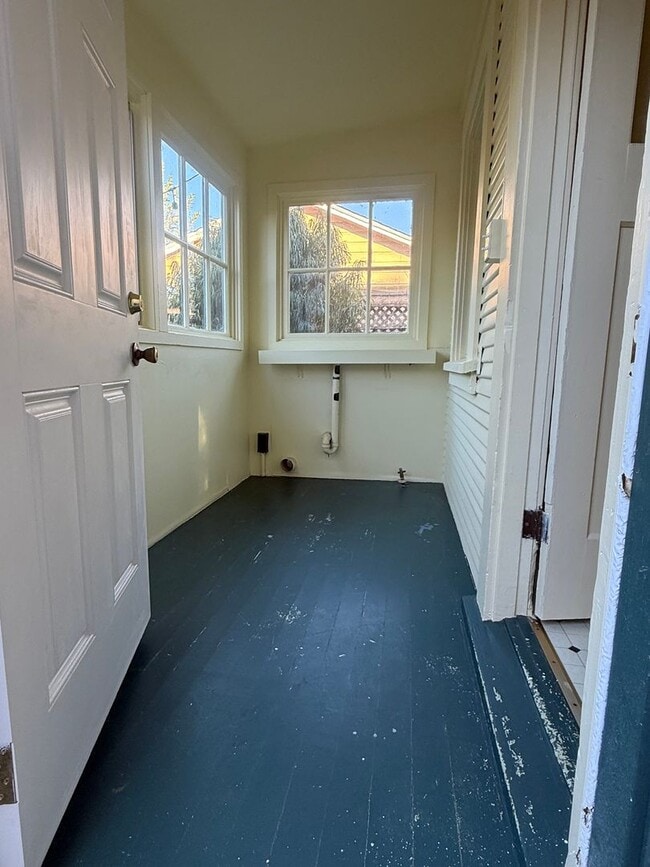 Foto del edificio - 1 bedroom cottage for rent (plus detached ...