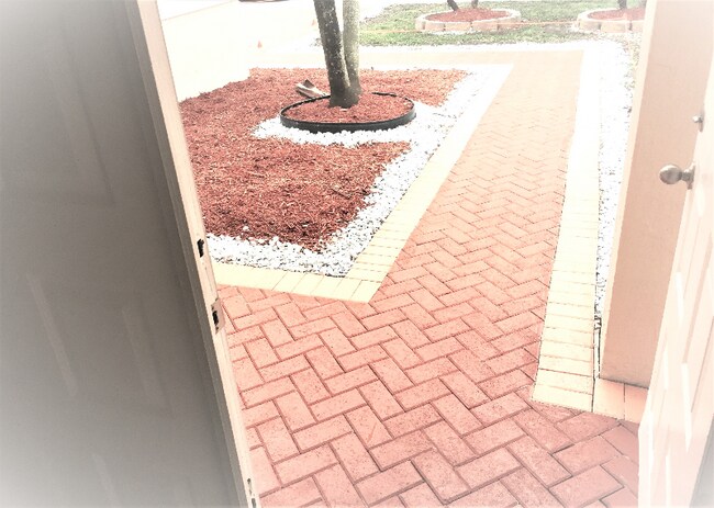 Foto del edificio - 14300 SW 159th Pl