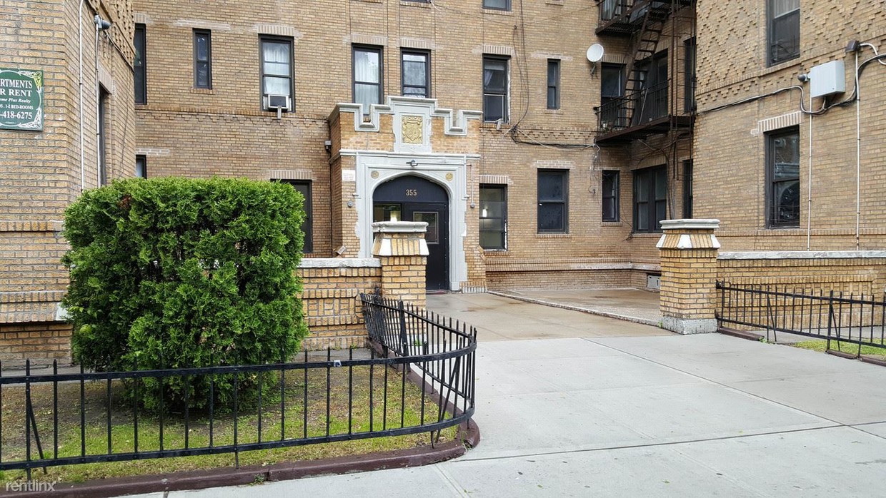 Primary Photo - 355 Lefferts Ave