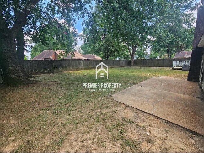 Building Photo - 4320 Shadow Oaks Cove