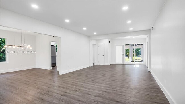 Foto del edificio - 1500 NE 13th Pl
