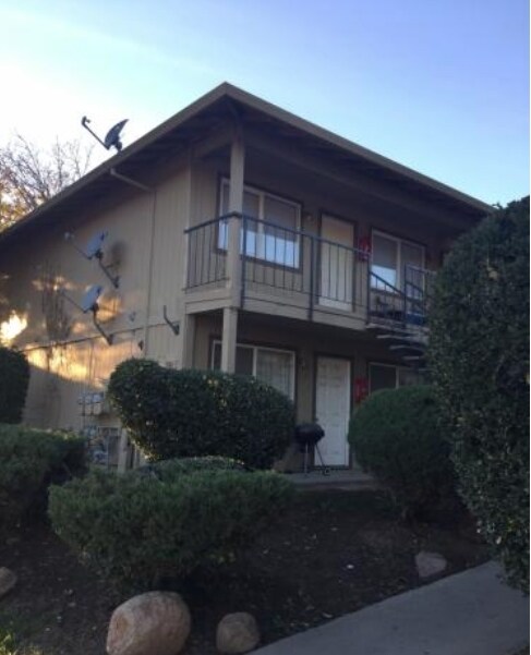 Foto principal - Valley Oak Apartments