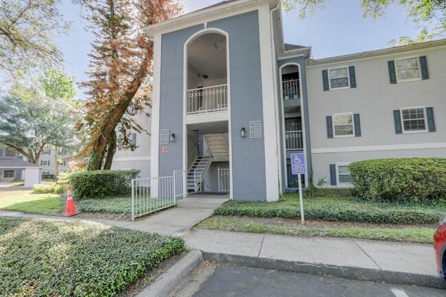 Photo - 7206 Olympia Ct House