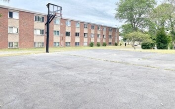 Building Photo - 2108 Phillips Rd