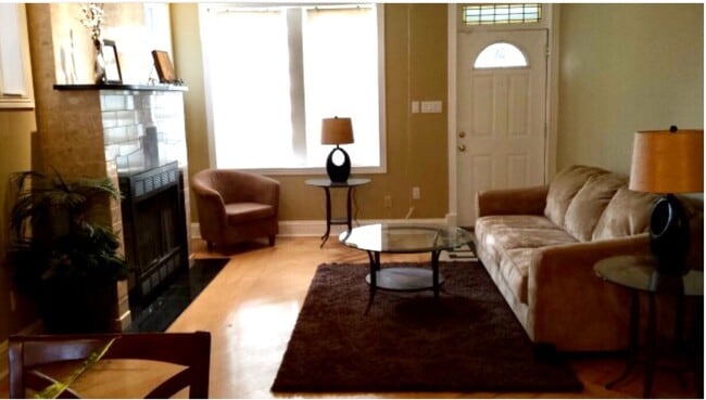 Building Photo - 4122-4124 S. Grand