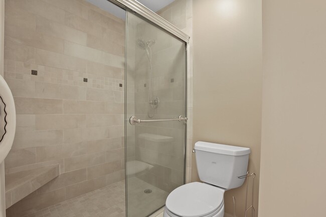 Building Photo - Charming 2-Bedroom, 2-Bathroom Rental with...