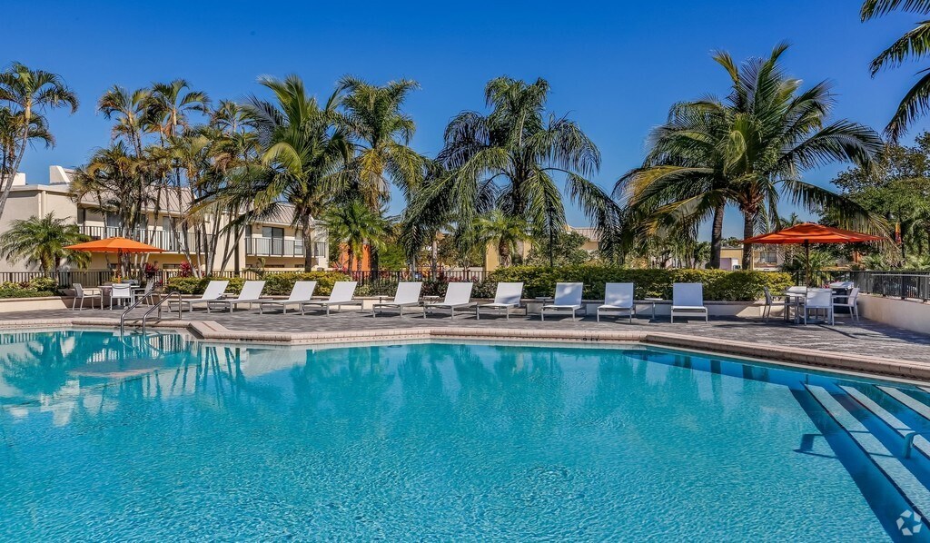 Living In South Beach Vs Brickell Living In South Beach Vs Brickell