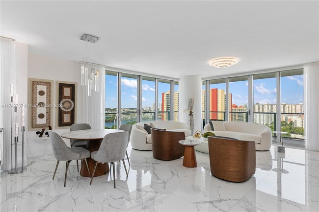 Foto del edificio - 300 Sunny Isles Blvd