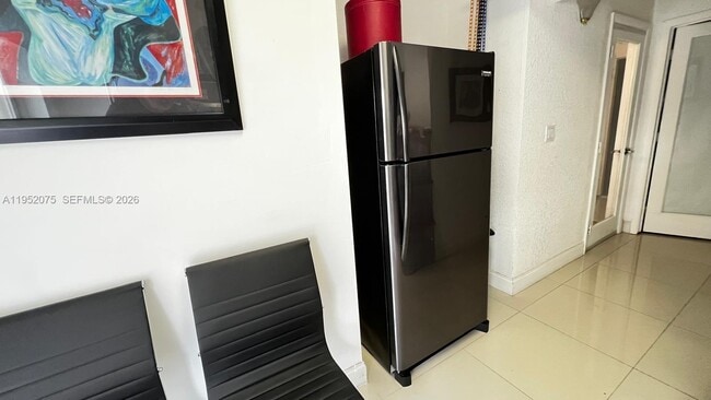 Foto del edificio - 8550 Miller Dr