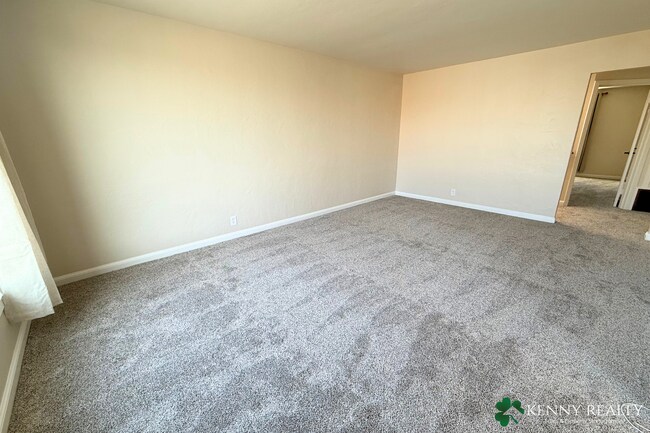 Foto del edificio - Fully Remodeled 3BR/2BA Home with 2 Car Garage in SF