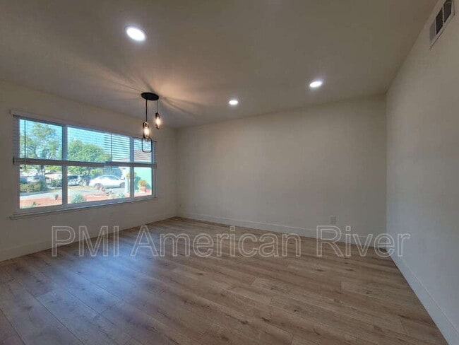 Photo - 7933 Valley Green Drive House