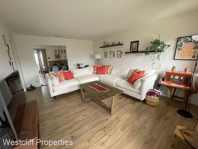 Building Photo - 3 br, 2 bath House - 2030 E. Santa Clara U...