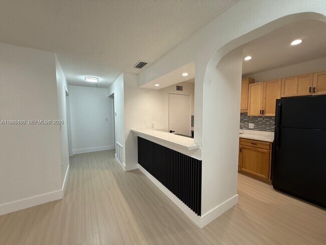 Foto del edificio - 2319 N Congress Ave