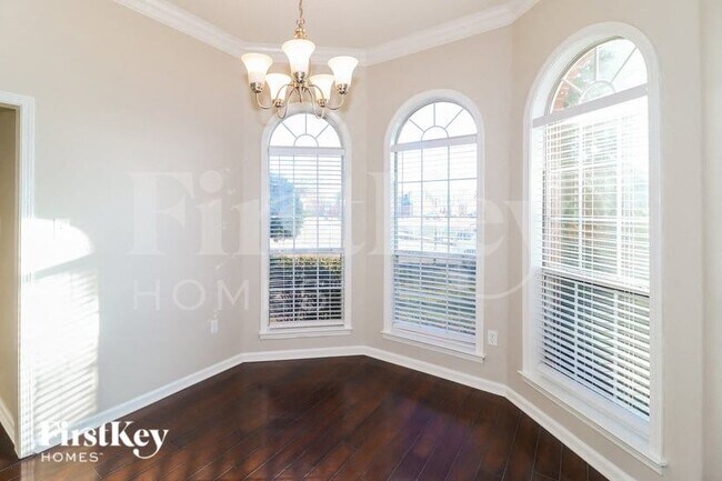 Foto del edificio - 8668 Pantherburn Cir N