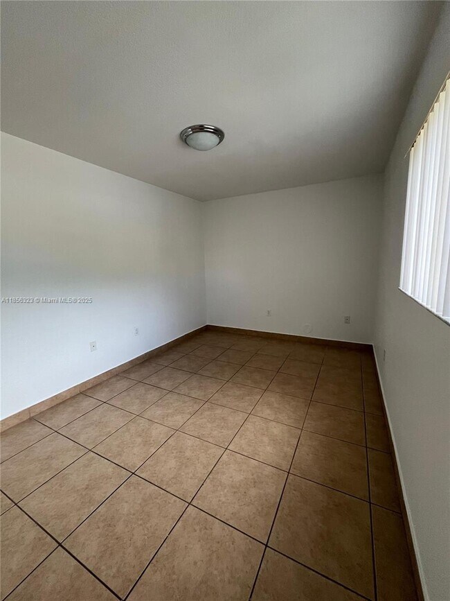 Foto del edificio - 14915 SW 80th St